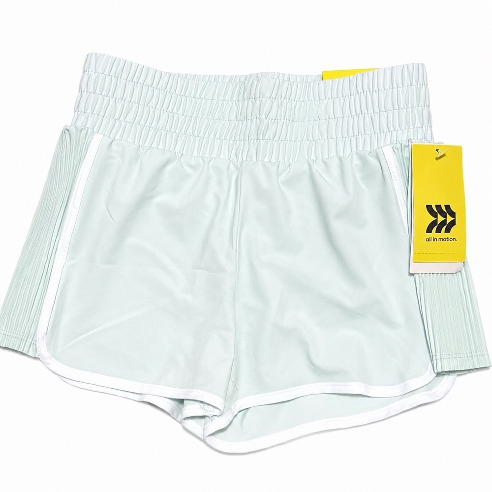 All In Motion girls shorts 6/7 Small